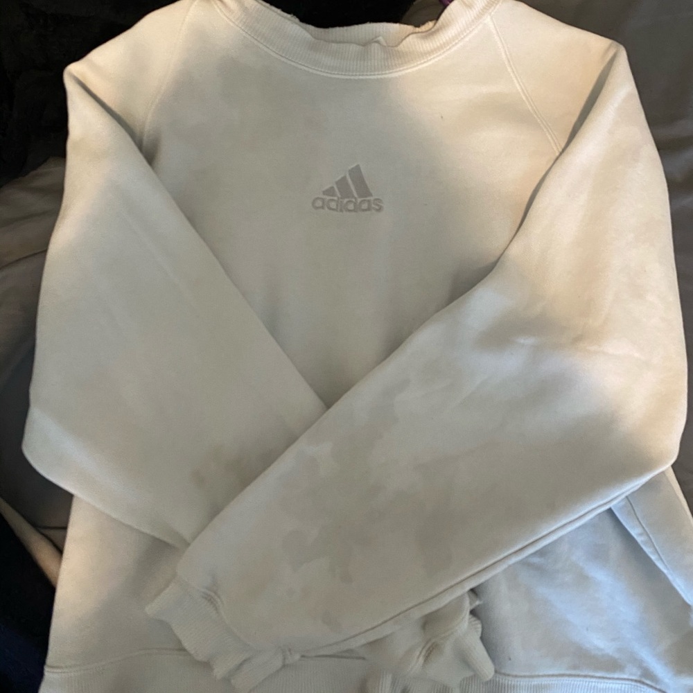 VINTAGE ADIDAS PULLOVER (DETERGENT STAINS)